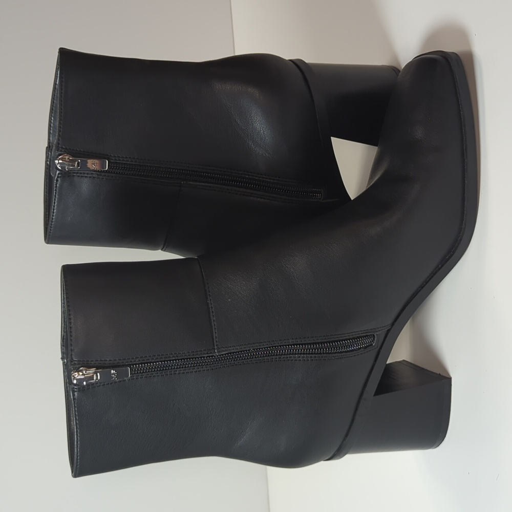 Marc Fisher Dairey Women's Black Ankle Boots Size 9.5 - Picture 4 of 16